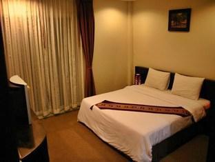 Cozy At Ten Hotel Bangkok